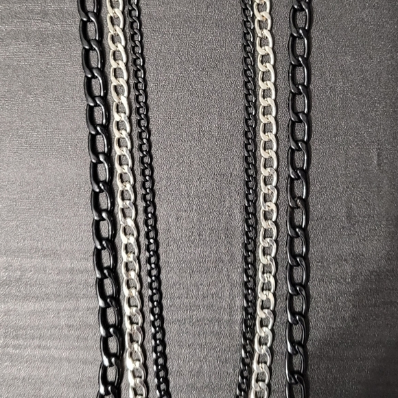 🍂 2/$15 Necklace - Picture 2 of 2